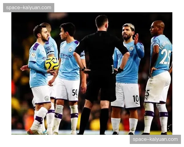 通讯：英超裁判公司计划在3月会议中审议关于“转换期有利进攻”原则的执法尺度微调