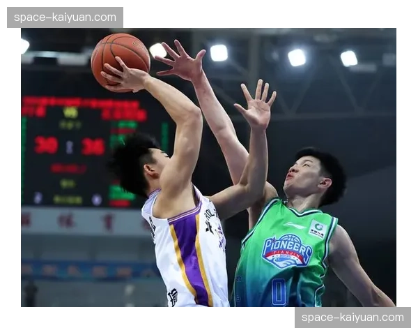 【CBA节奏强度研究·赛中·通讯“通讯：记录一场季后赛的幕后——从赛前准备会到赛后更衣室的48小时”